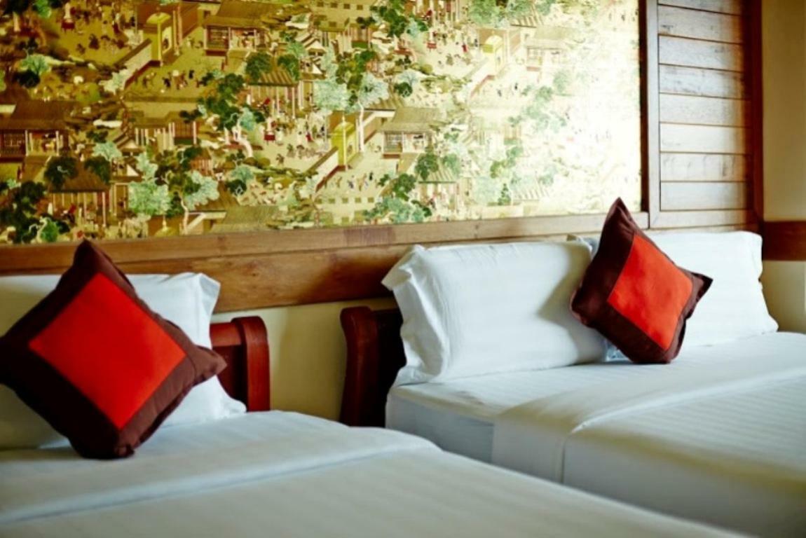 Ease Jomtien Hotel Exterior photo
