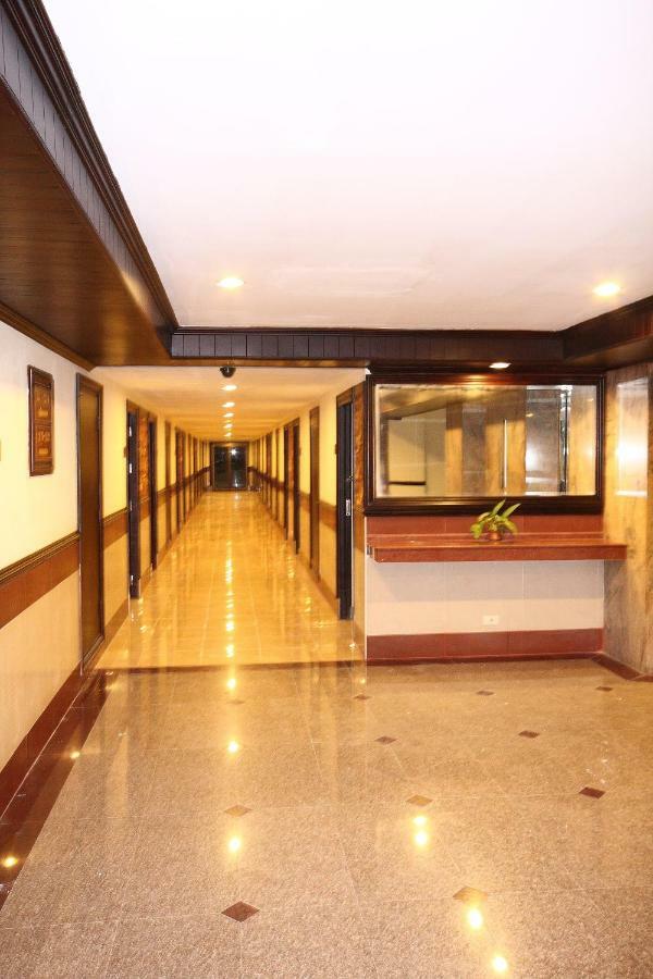 Ease Jomtien Hotel Exterior photo